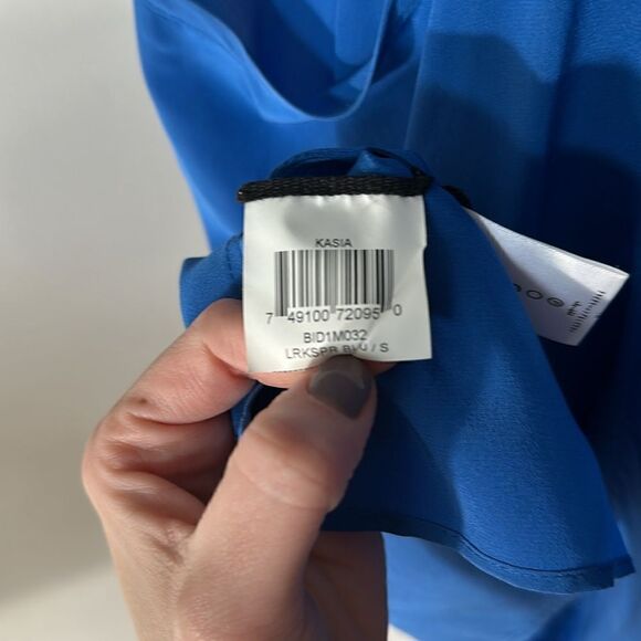 BCBGMaxAzria Bright Blue Dressy Silk Strappy Halter Style Tank Top - Picture 9 of 10